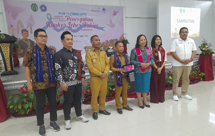 Cegah Bahaya Kanker Serviks, Ketua PKK Ngada Blandina Mamo Gandeng Biofarma dan Metro Medika