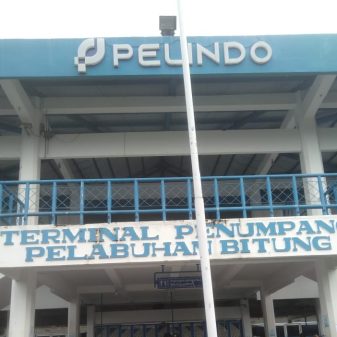 Terlambat Datang KM.DOROLONDA di Pelabuhan laut Bitung Ratusan Penumpang Cemas Menunggu