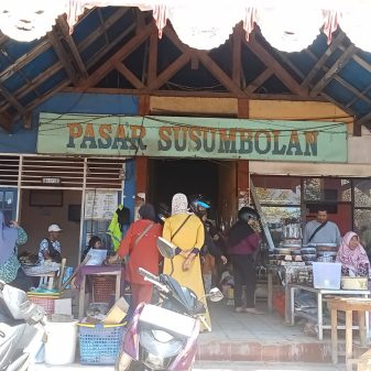 Pasar Susumbolan Tolitoli Padat Pengunjung Jelang Idul Adha 1446 H