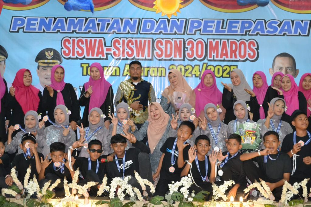 97 Anak Didik Dari SDN 30 Turikale Ikuti Penamatan Serta Pelepasan di Gedung Serbaguna Maros