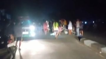 Tragis Dua Orang Meninggal di Desa Pawidean Akibat Mobil Box Trailer Menabrak Kabel Central