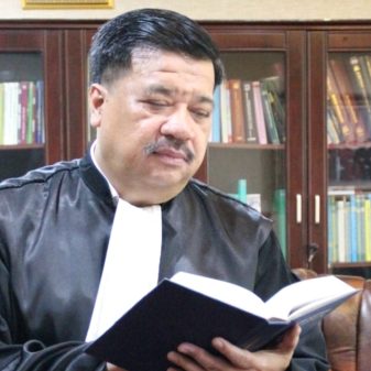 LAYANGKAN SOMASI! KUASA HUKUM PT PLM & PT AABI BANTAH KERAS TUDINGAN TAMBANG ILEGAL