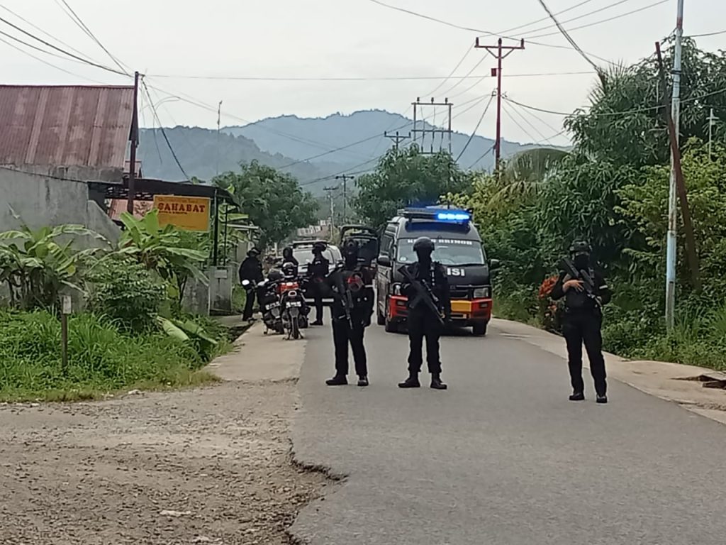 Penangkapan Terduga Teroris Gegerkan Warga Jalan Dapalak Tolitoli