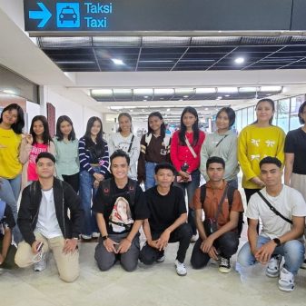 Dua Politisi Partai Nasdem Gunakan Dana Pribadi Bantu Beasiswa Kuliah 25 Anak NTT