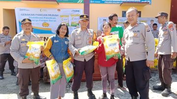 Polsek Galang Gelar Gerakan Pangan Murah Sambut HUT Ke-80 RI, 3 Ton Beras Ludes Diserbu Warga
