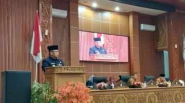 Wali Kota Depok, Supian Suri Hadiri Rapat Paripurna DPRD Dalam Rangka Penyampaian Perubahan Agenda APBD Kota Depok 2025