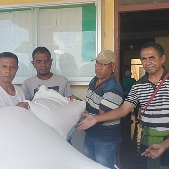 DPRRI  Fraksi Nasdem Kembali Salurkan Bantuan Banjir Bandang Mauponggo Nagekeo