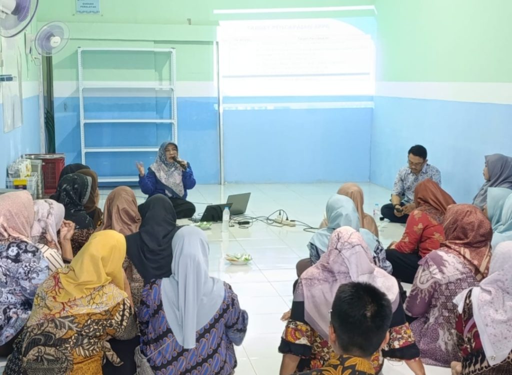 Jaga Mutu MBG, APJI Indramayu Adakan Pembekalan Penjamah Makanan di Dapur SPPG Jumbleng Losarang