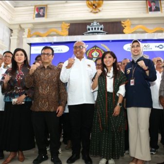 Menkomdigi Meutya Hafid Saksikan Pengukuhan Kepengurusan PWI Pusat Di Monumen Pers Nasional