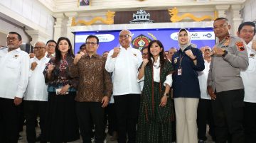 Menkomdigi Meutya Hafid Saksikan Pengukuhan Kepengurusan PWI Pusat Di Monumen Pers Nasional