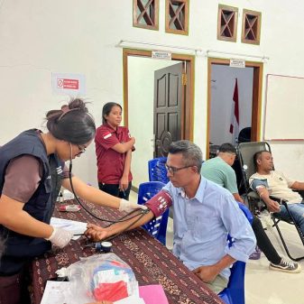 Rayakan Hari Sumpah Pemuda Dengan Donor Darah, Bawaslu Sabu Raijua dapat Dukungan Banyak Pihak