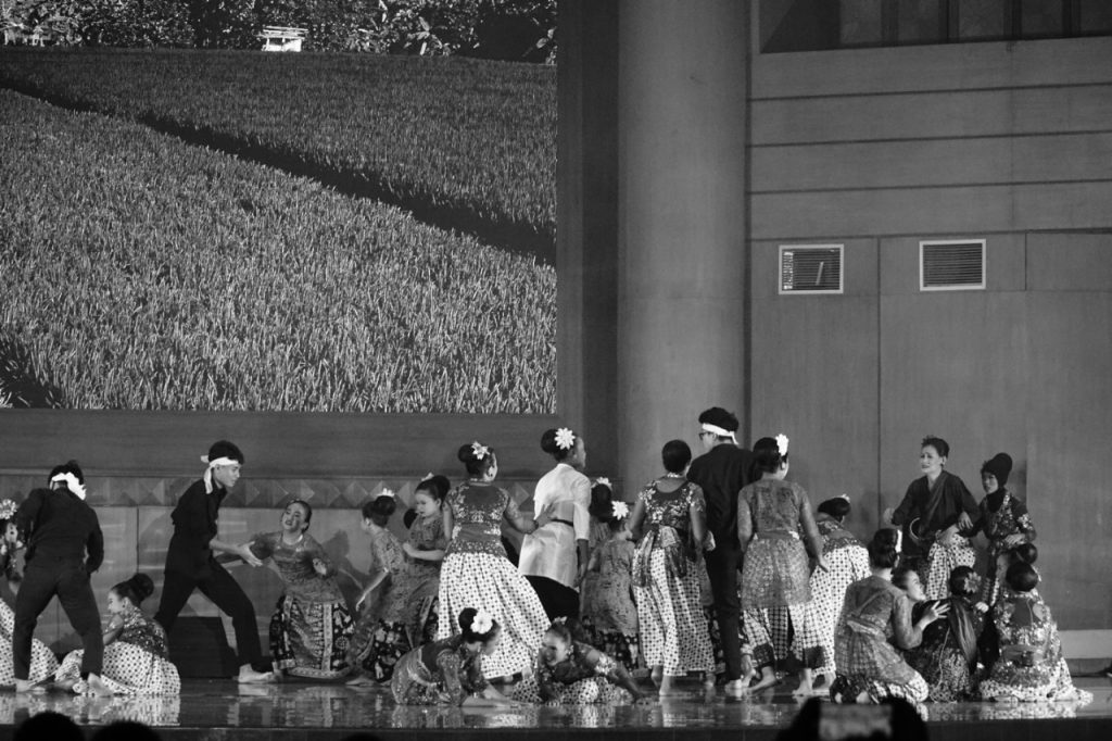 Di Tengah Riuh Gerak dan Emosi: tari rampak barong gambarkan konflik Sosial dengan Gaya Modern