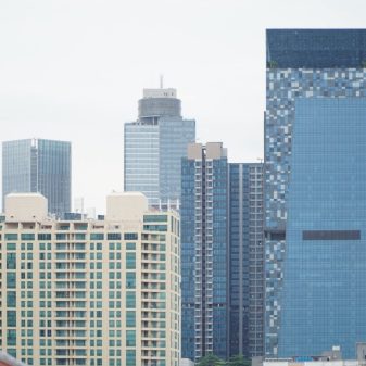 Gedung Baru Menjamur di Jakarta: cermin naiknya geliat investasi Properti 2025