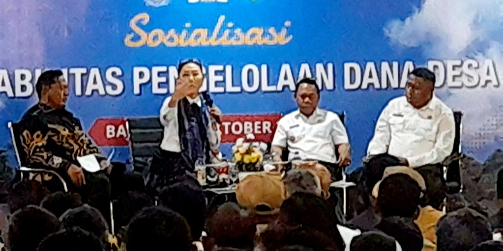 Sosialisasi Pengelolaan Dana Desa Di Ngada, Julie Laiskodat Pesan Transparansi