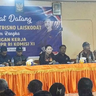 NTT : Reses di Ngada, Julie Laiskodat Ajak Rakyat Serap Uang MBG