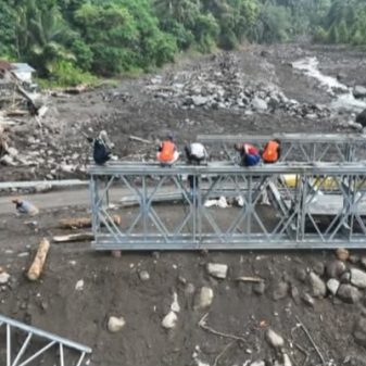 Pulihkan Akses Masyarakat Nagekeo, Target  Jembatan Bailey Teodhae 1 Rampung 4 Oktober