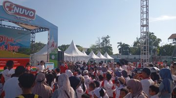 Ratusan Anak di Makassar Antusias Ikuti Event Nuvo Bermain di Luar Bersama Dion Wiyoko