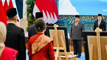 Soeharto Bersama Sembilan Tokoh Bangsa Dianugerahi Pahlawan Nasional