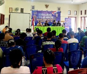 DPR RI Julie Laiskodat Sosialisasi 4 Pilar Kebangsaan di Aimere Ngada