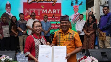 Gubernur NTT Melki Laka Lena Launching NTT Mart Manggarai Barat