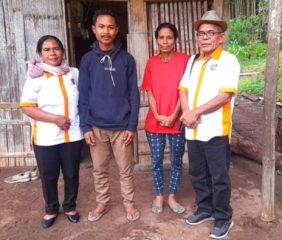 Anggota DPRD Perindo Nagekeo Kunjungi Si Yatim Jimi Longa di Ngada 