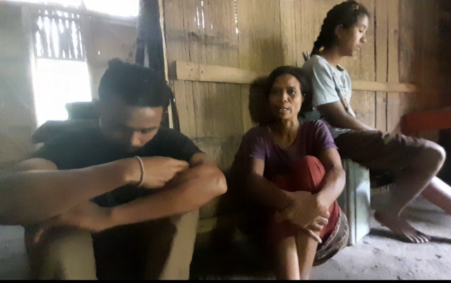 Ngada NTT : Kisah Sedih Anak Yatim Berjuang Hidup, Jimi Longa