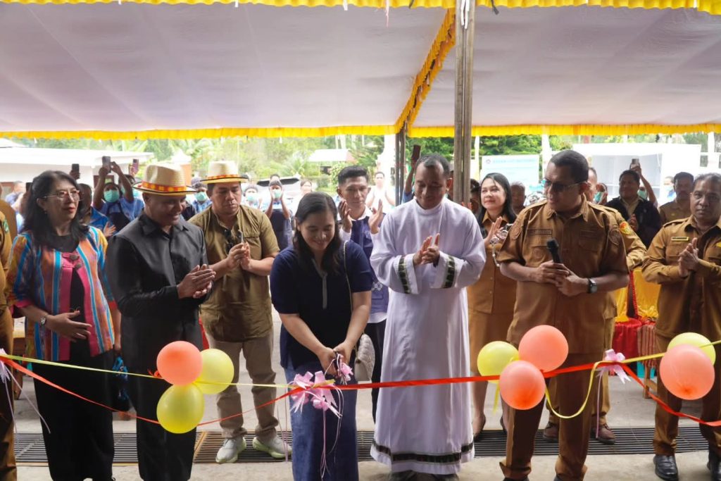Gubernur NTT Resmikam SPPG Turekisa Kabupaten Ngada 