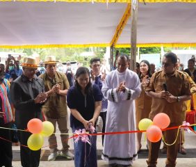 Gubernur NTT Resmikam SPPG Turekisa Kabupaten Ngada 