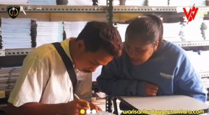 Foto Si Yatim Jimi Longa dipandu Tutor Bahasa Indonesia, Ibu Maria Machtildis Dhiu Pendidikan Non Formal Paket A Bravo Start Mataloko Ngada, (31/1/2026)