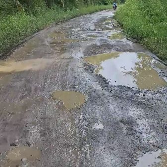 KOTI Mahatidana PP MPW Sulsel Soroti Jalan Rusak di Desa Bulu Sirua, Bone