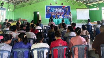 Julie Sutrisno Laiskodat Gelar Sosialisasi Empat Pilar Kebangsaan di Warupele Ngada