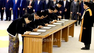 Friderica Widyasari Dewi Ucap Sumpah Jabatan sebagai Ketua OJK