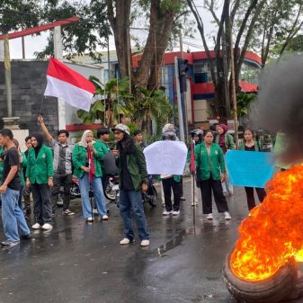 Aksi Aliansi BEM Desak DPRD Pinrang Surati BGN Copot Korwil SPPG