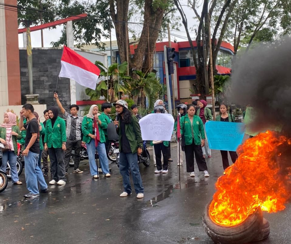 Aksi Aliansi BEM Desak DPRD Pinrang Surati BGN Copot Korwil SPPG