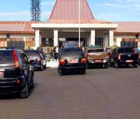 Ratusan Kendaraan Dinas Tunggak Pajak, Pemda Ngada Gelar Apel Penertiban