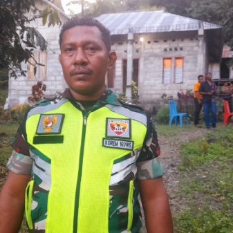 Babinsa TNI 1625 Penugasan Labolewa Nagekeo, Kopda Misraim Fay Imbau Warga Tertibkan  Ternak