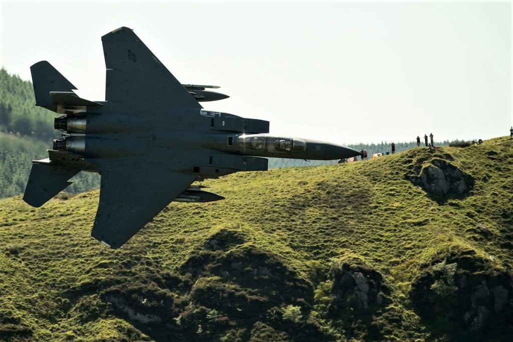 Pejabat AS Konfirmasi 2 Helikopter Penyelamat Diserang Iran usai Jet F-15 Ditembak Jatuh