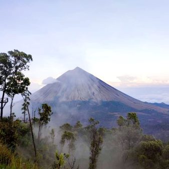 Rangkaian Kunjungan Wisata Awali Kegiatan Temu Usaha Jilid II Pemda Ngada
