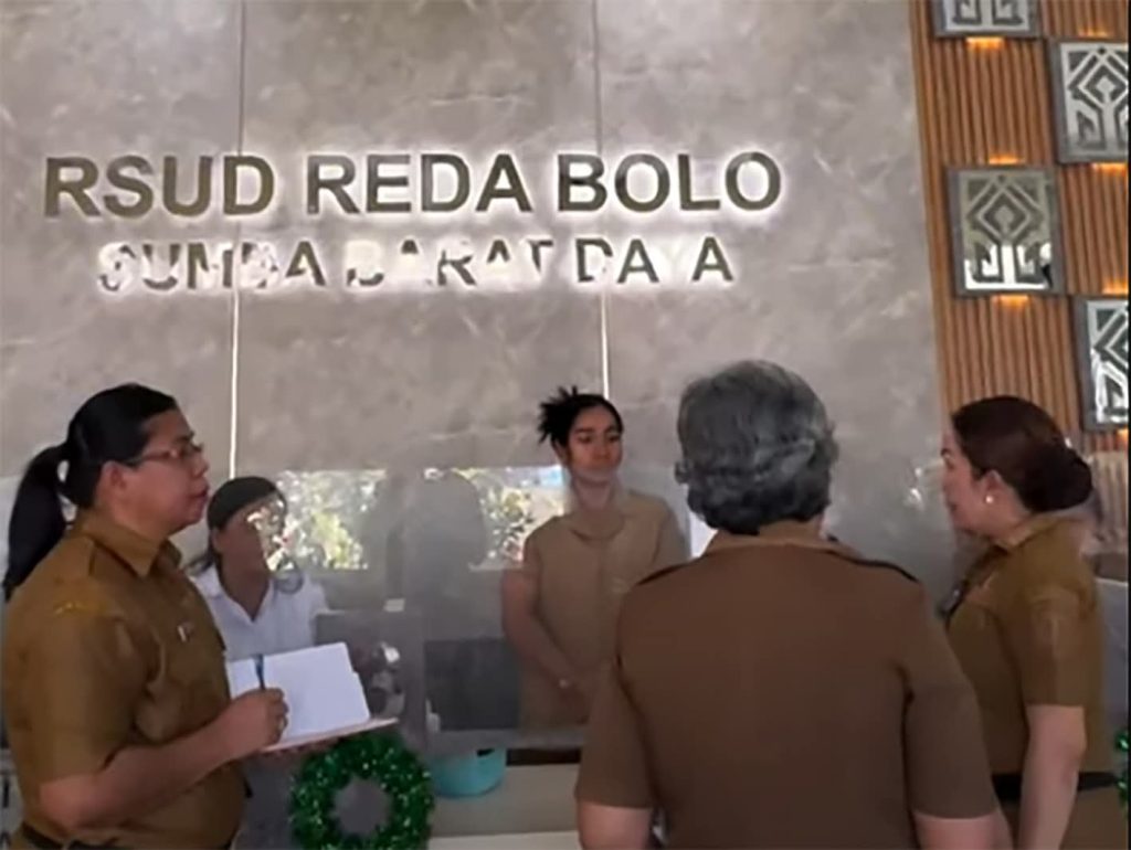 Pastikan Hak Rakyat Kecil, Bupati Ratu Wulla Awasi Langsung Layanan RSUD Reda Bolo