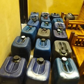 BBM Langka, Polres Ngada Sikat Penimbun 670 Liter Pertalite Subsidi