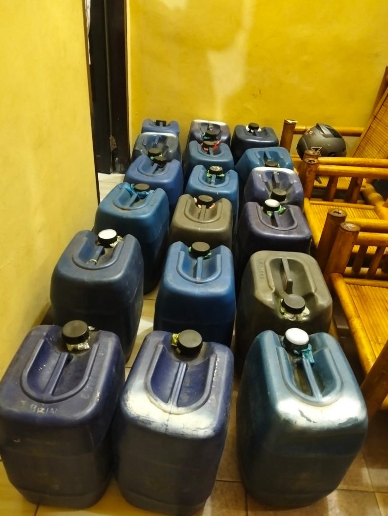 BBM Langka, Polres Ngada Sikat Penimbun 670 Liter Pertalite Subsidi