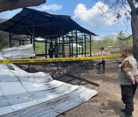 Dua Bocah Selamat Saat Rumah Hangus Terbakar di Nagekeo