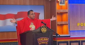 RD Dr. Rofinus Neto Wuli, S.Fil.,M.Si (Han)