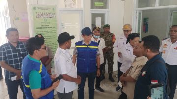 Menkes Tinjau Dampak Gempa di Ngada, Relawan Medis Mulai Diturunkan