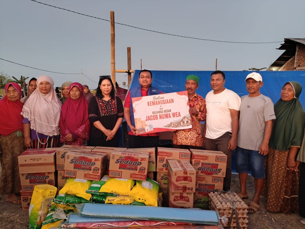 Lestari Jejak Sosial Jacob Nuwa Wea, Keluarga Bantu Korban Gempa Nagekeo
