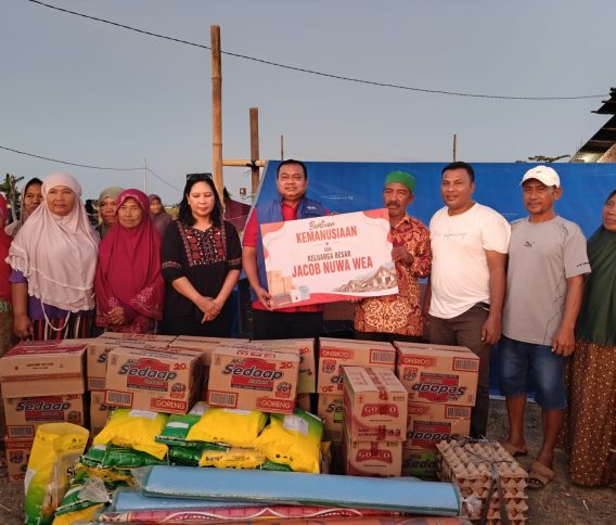 Lestari Jejak Sosial Jacob Nuwa Wea, Keluarga Bantu Korban Gempa Nagekeo