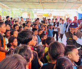Mendikdasmen Kunjungi Sekolah Terdampak Gempa di Ngada, Janjikan Dana Revitalisasi