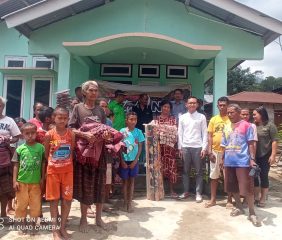 Gandeng Lion Group, PKB Ende Salurkan Bantuan Logistik untuk Korban Gempa Wolotolo Tengah