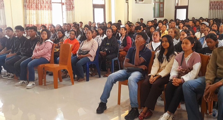 Ngada Kirim Ratusan Mahasiswa Beasiswa ke Berbagai Perguruan Tinggi