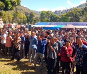 Pasca-Gempa Flores, Ratusan Siswa Seminari Mataloko Bertahan di Tenda Darurat